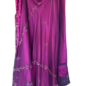 Elegant Women’sEmbroidered Wrap Around Flowing Skirt/One size fits most Vintage